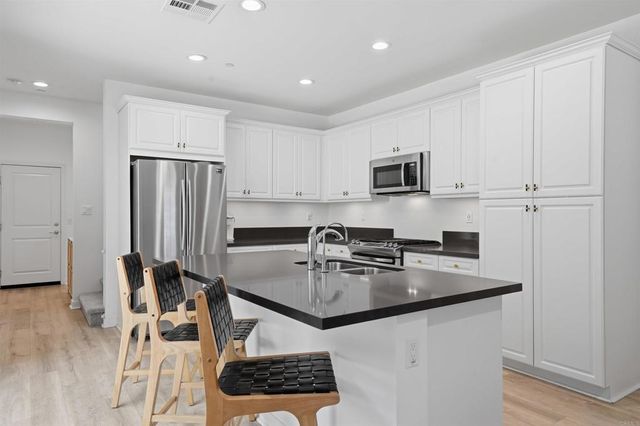 1190 Camino Prado, Chula Vista, CA 91913