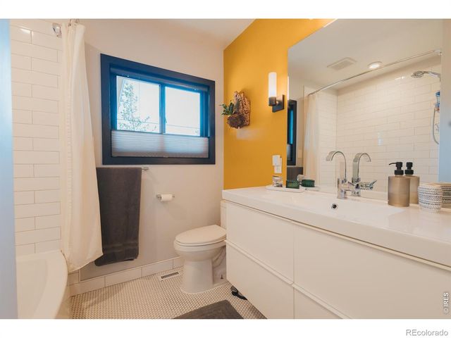 829 Juniper Lane, Fort Collins, CO 80526