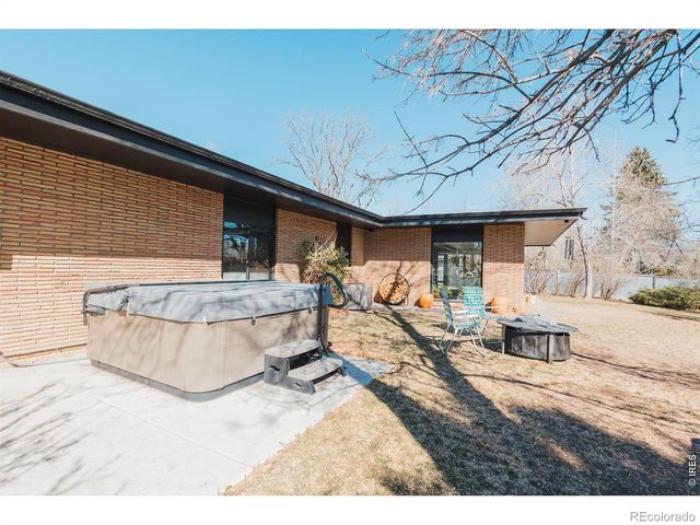 829 Juniper Lane, Fort Collins, CO 80526