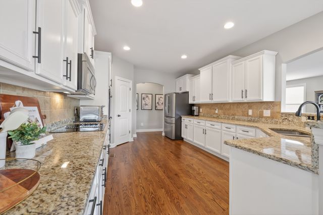 1944 Kirkwood Dr, Mount Juliet, TN 37122