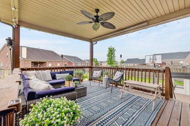 1944 Kirkwood Dr, Mount Juliet, TN 37122