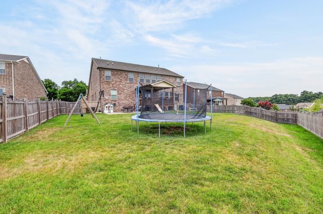 1944 Kirkwood Dr, Mount Juliet, TN 37122