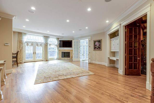 64 Crescent Drive, Glencoe, IL 60022