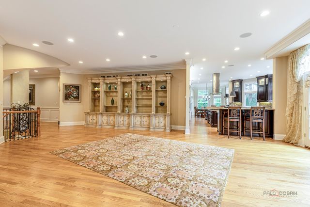 64 Crescent Drive, Glencoe, IL 60022