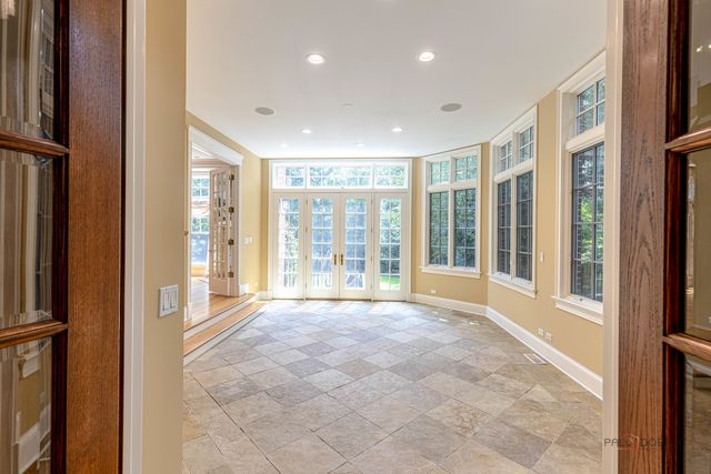 64 Crescent Drive, Glencoe, IL 60022