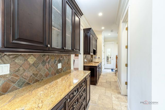 64 Crescent Drive, Glencoe, IL 60022