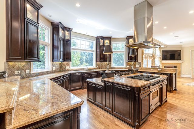 64 Crescent Drive, Glencoe, IL 60022