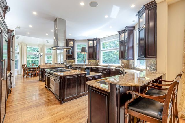 64 Crescent Drive, Glencoe, IL 60022