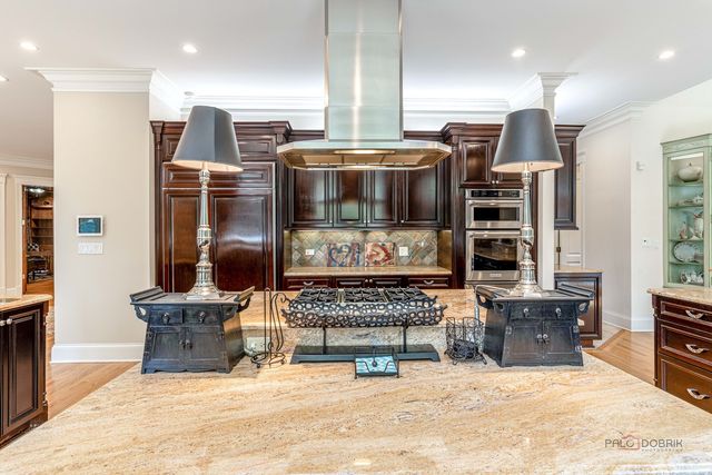 64 Crescent Drive, Glencoe, IL 60022