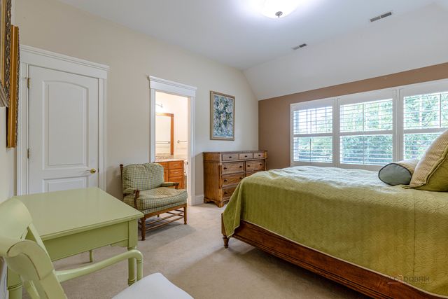 64 Crescent Drive, Glencoe, IL 60022