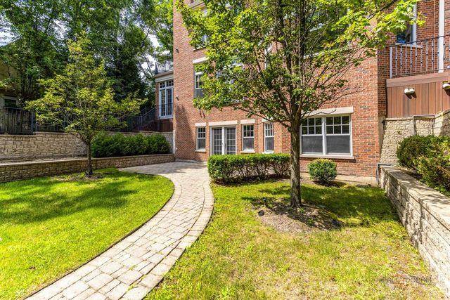 64 Crescent Drive, Glencoe, IL 60022