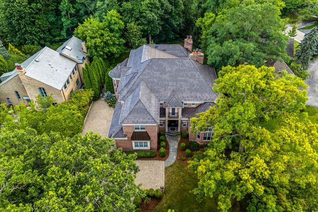 64 Crescent Drive, Glencoe, IL 60022