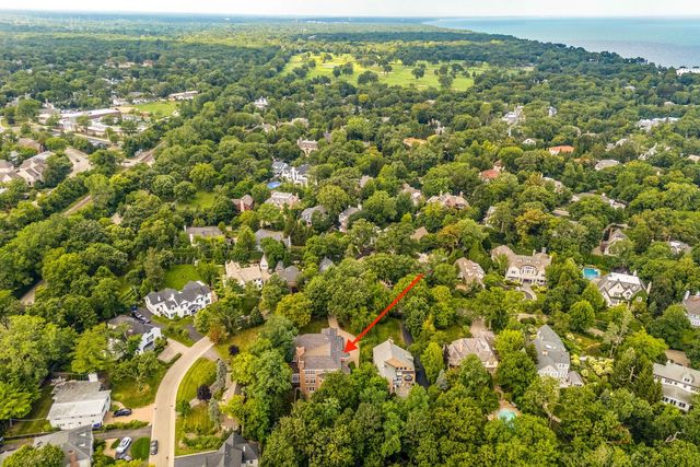 64 Crescent Drive, Glencoe, IL 60022