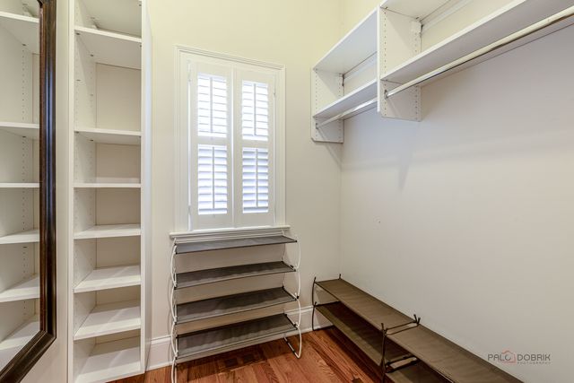 64 Crescent Drive, Glencoe, IL 60022