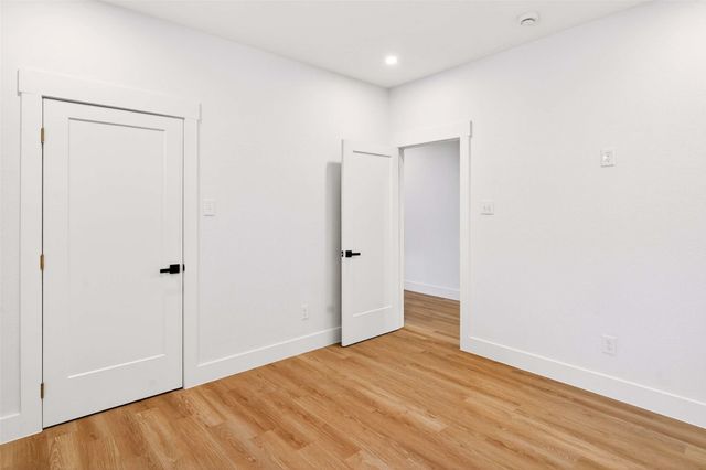 439 W 9th Street 2, Dallas, TX 75208