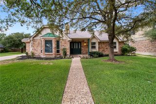 2807 Barwick Circle, Bryan, TX 77802