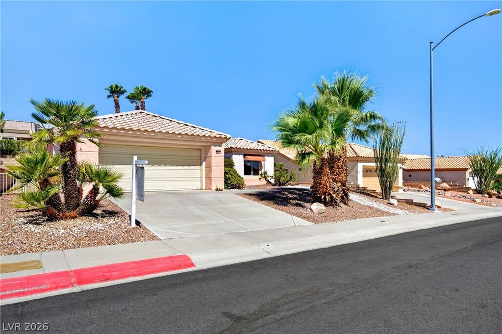 2821 Hanging Rock Drive, Las Vegas, NV 89134 — exterior