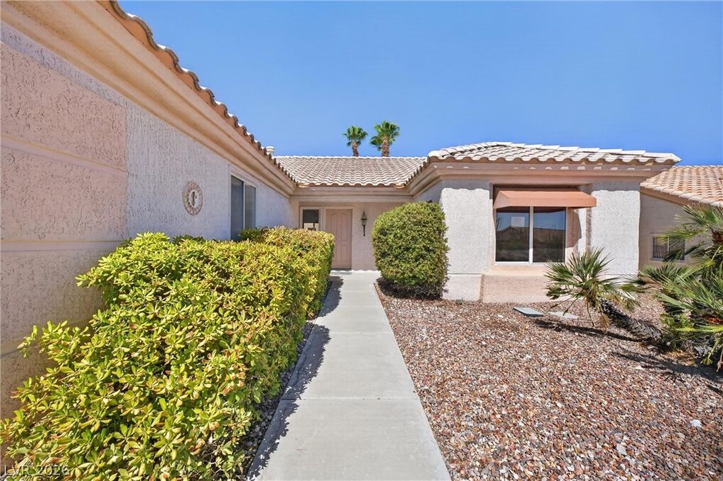 2821 Hanging Rock Drive, Las Vegas, NV 89134 — photo 4