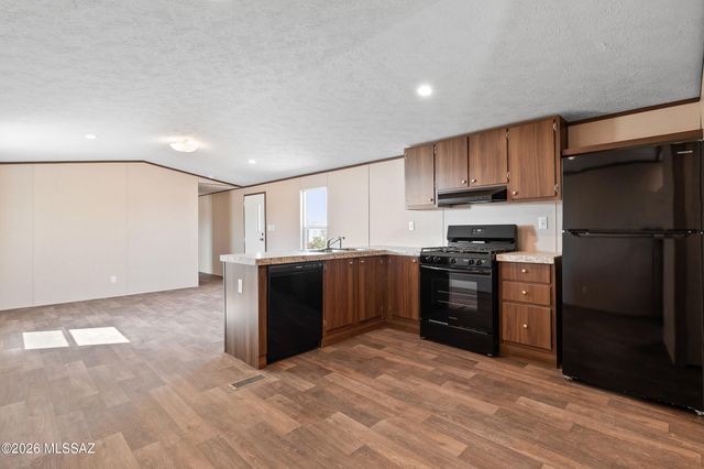 12505 W Bernice Lane, Tucson, AZ 85743