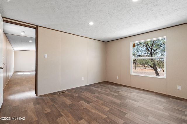 12505 W Bernice Lane, Tucson, AZ 85743