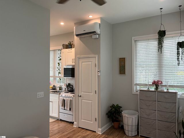 25 Ledbetter Street, Greenville, SC 29611