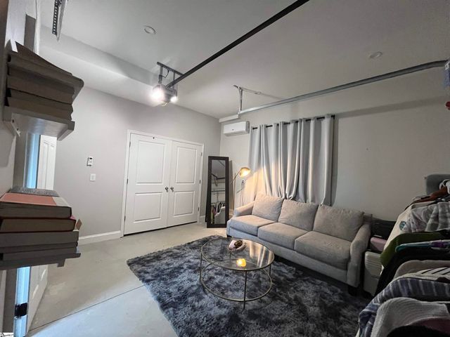 25 Ledbetter Street, Greenville, SC 29611