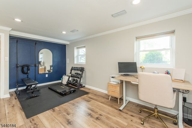 128 Overlook Ave, East Hanover Twp., NJ 07936