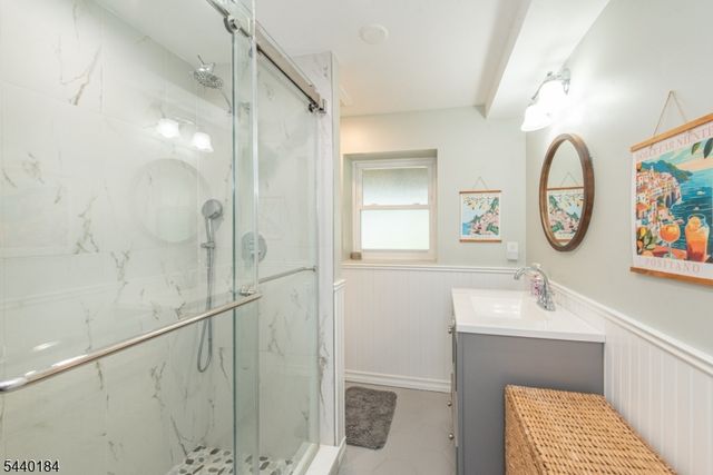 128 Overlook Ave, East Hanover Twp., NJ 07936