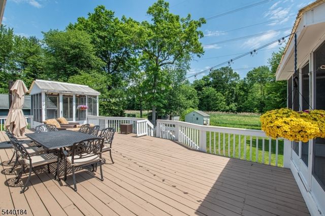 128 Overlook Ave, East Hanover Twp., NJ 07936