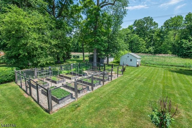 128 Overlook Ave, East Hanover Twp., NJ 07936