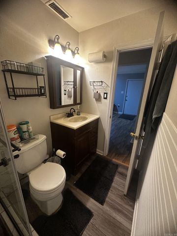 2 Inlet Street, Little Rock, AR 72204