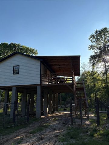 51 N Winter Creek, Cleveland, TX 77328