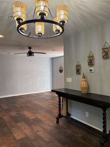 51 N Winter Creek, Cleveland, TX 77328