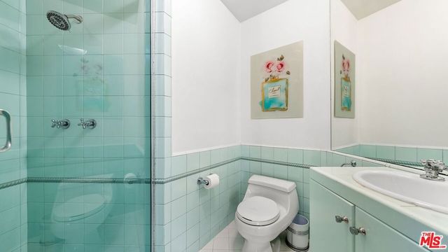 1368 Doheny Place, Los Angeles, CA 90069