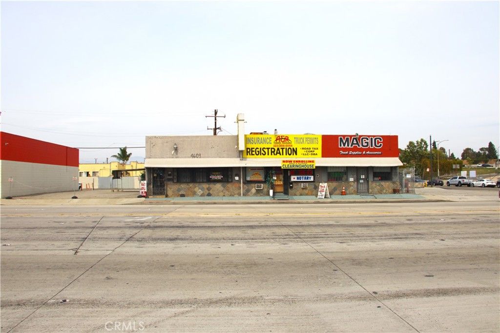 4615 E Washington, Los Angeles, CA 90040