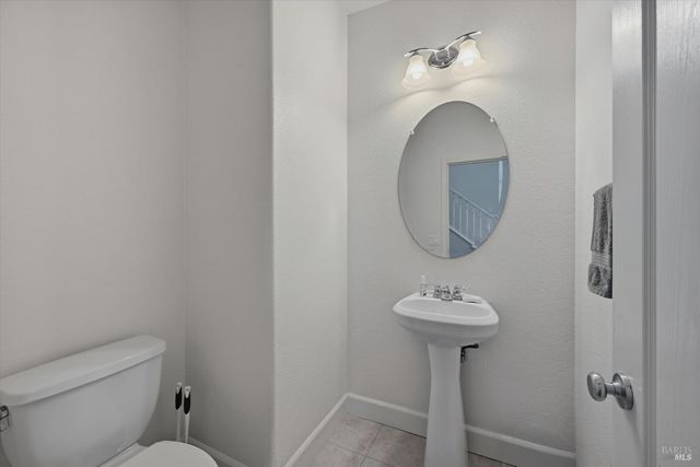 2017 Verbena Dr, Santa Rosa, CA 95404