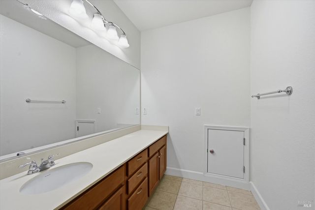 2017 Verbena Dr, Santa Rosa, CA 95404