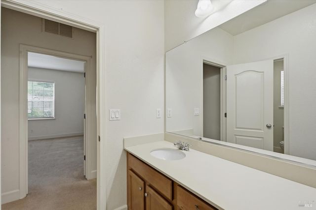 2017 Verbena Dr, Santa Rosa, CA 95404