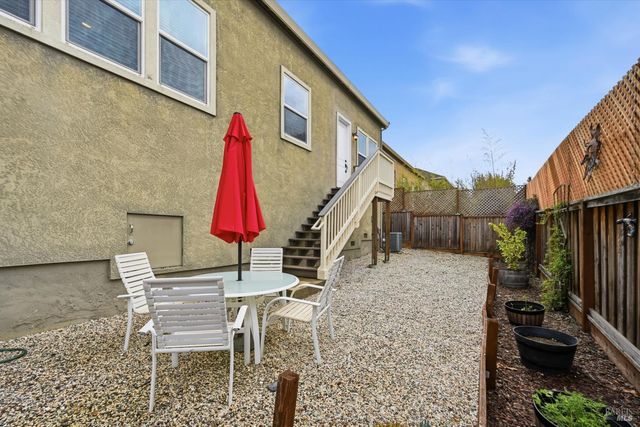 2017 Verbena Dr, Santa Rosa, CA 95404