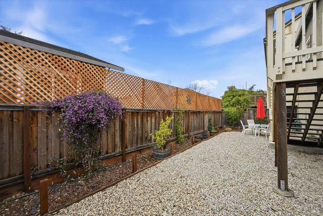 2017 Verbena Dr, Santa Rosa, CA 95404