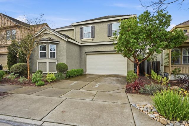 2017 Verbena Dr, Santa Rosa, CA 95404