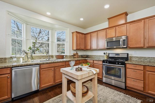 2017 Verbena Dr, Santa Rosa, CA 95404