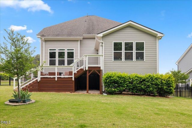 1049 Queensdale Drive, Cary, NC 27519