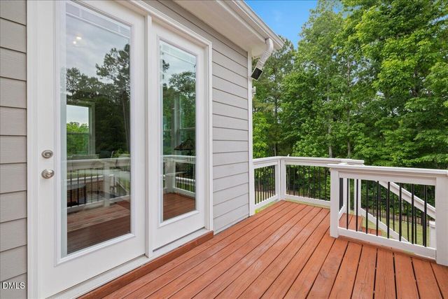 1049 Queensdale Drive, Cary, NC 27519