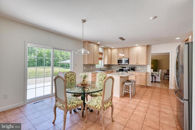 17 JENNIFER DR, Bernville, PA 19506