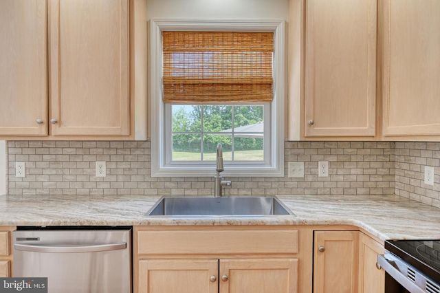 17 JENNIFER DR, Bernville, PA 19506