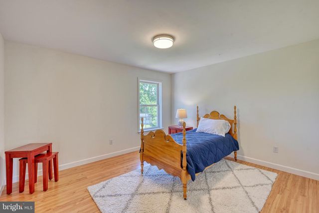 17 JENNIFER DR, Bernville, PA 19506