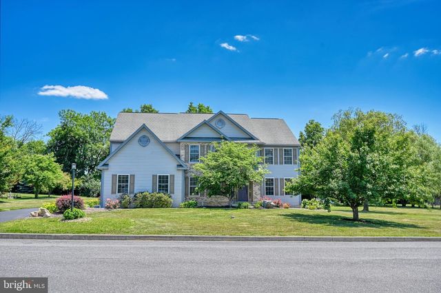 17 JENNIFER DR, Bernville, PA 19506
