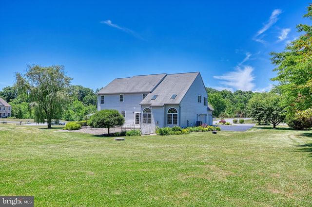 17 JENNIFER DR, Bernville, PA 19506