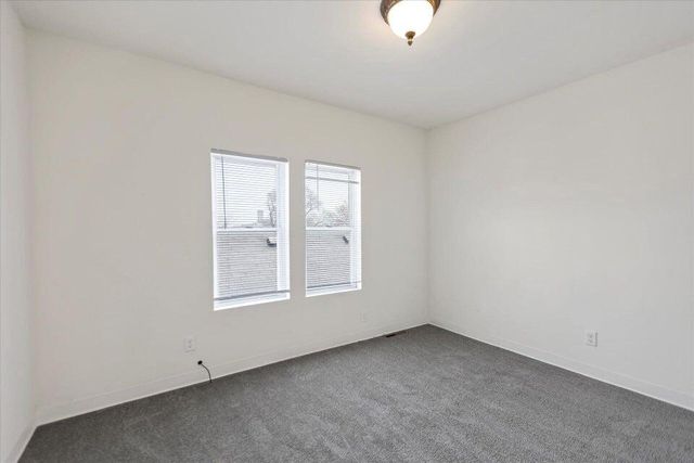 1004 Mineral STREET, Milwaukee, WI 53204
